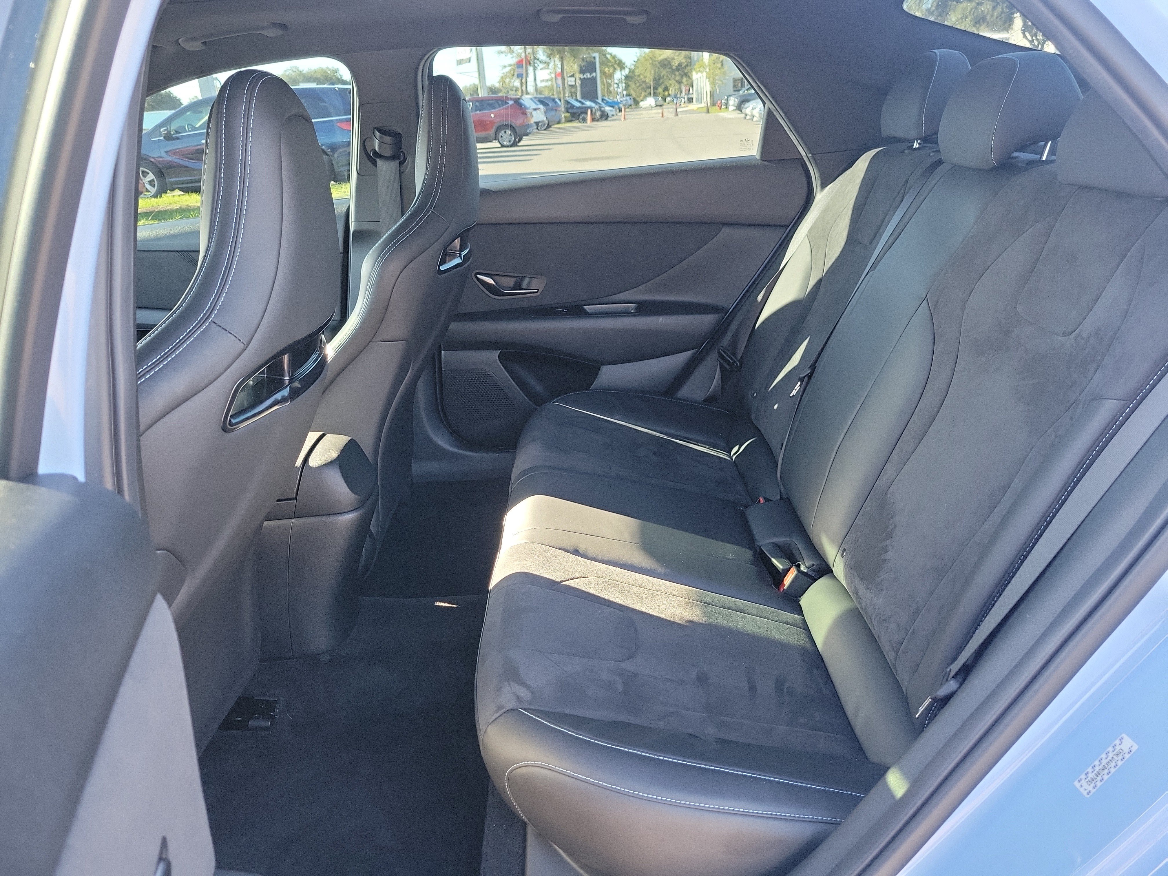 Used 2022 Hyundai Elantra N FWD image 12