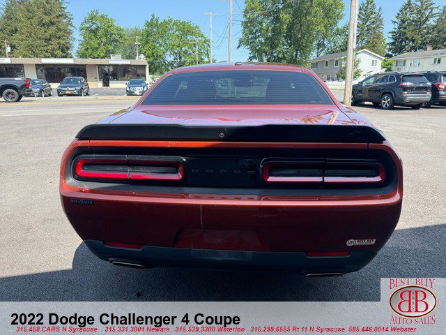 Used 2022 Dodge Challenger SXT w/ Blacktop Package AWD/4WD image 4