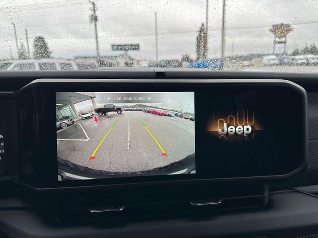 Used 2025 Jeep Wrangler Unlimited Rubicon image 22