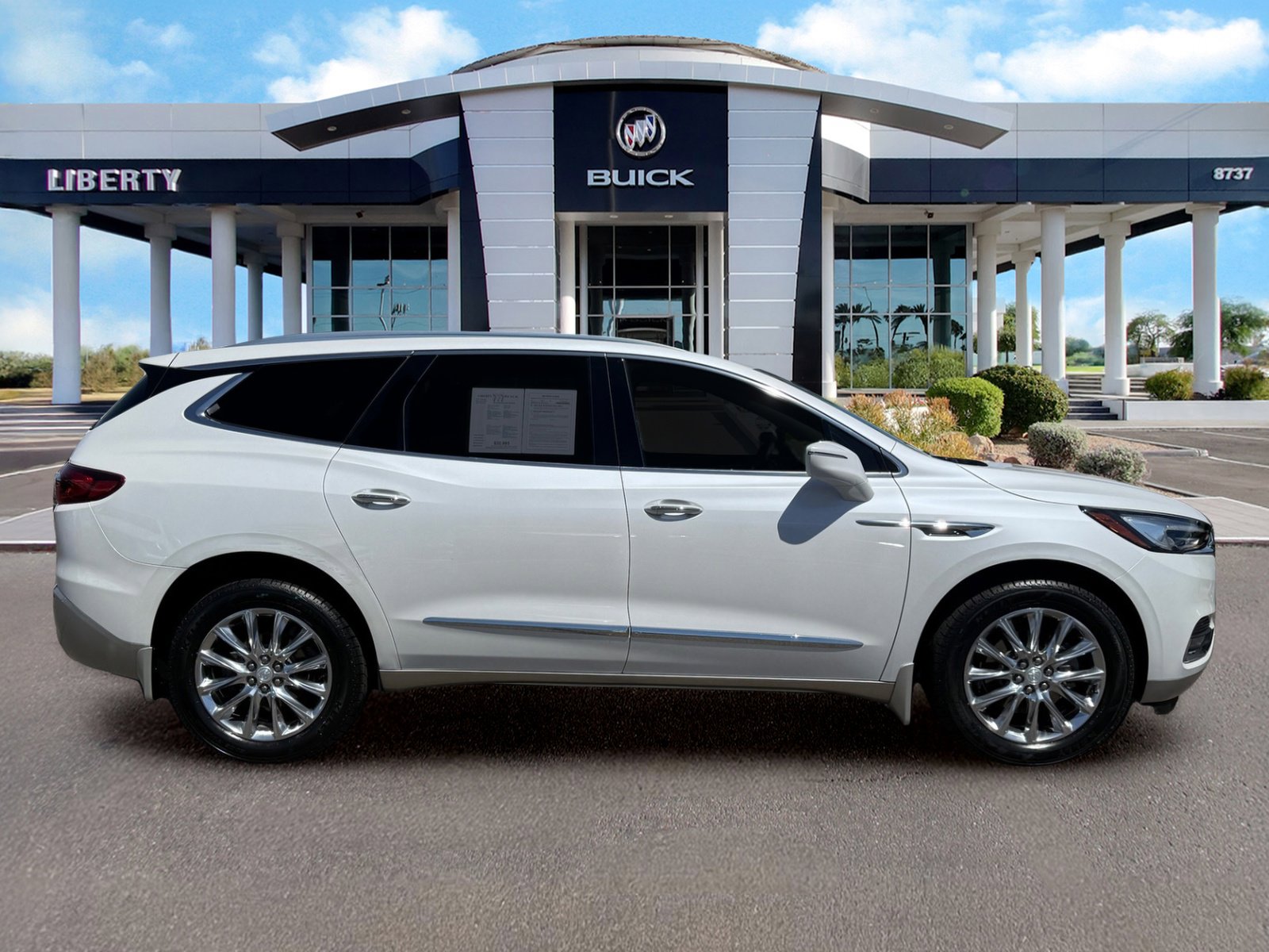 Used 2018 Buick Enclave Premium w/ Experience Buick Package AWD/4WD image 2