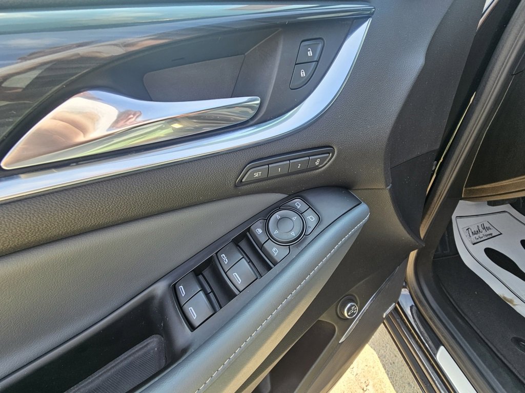 Used 2024 Buick Enclave Premium image 23