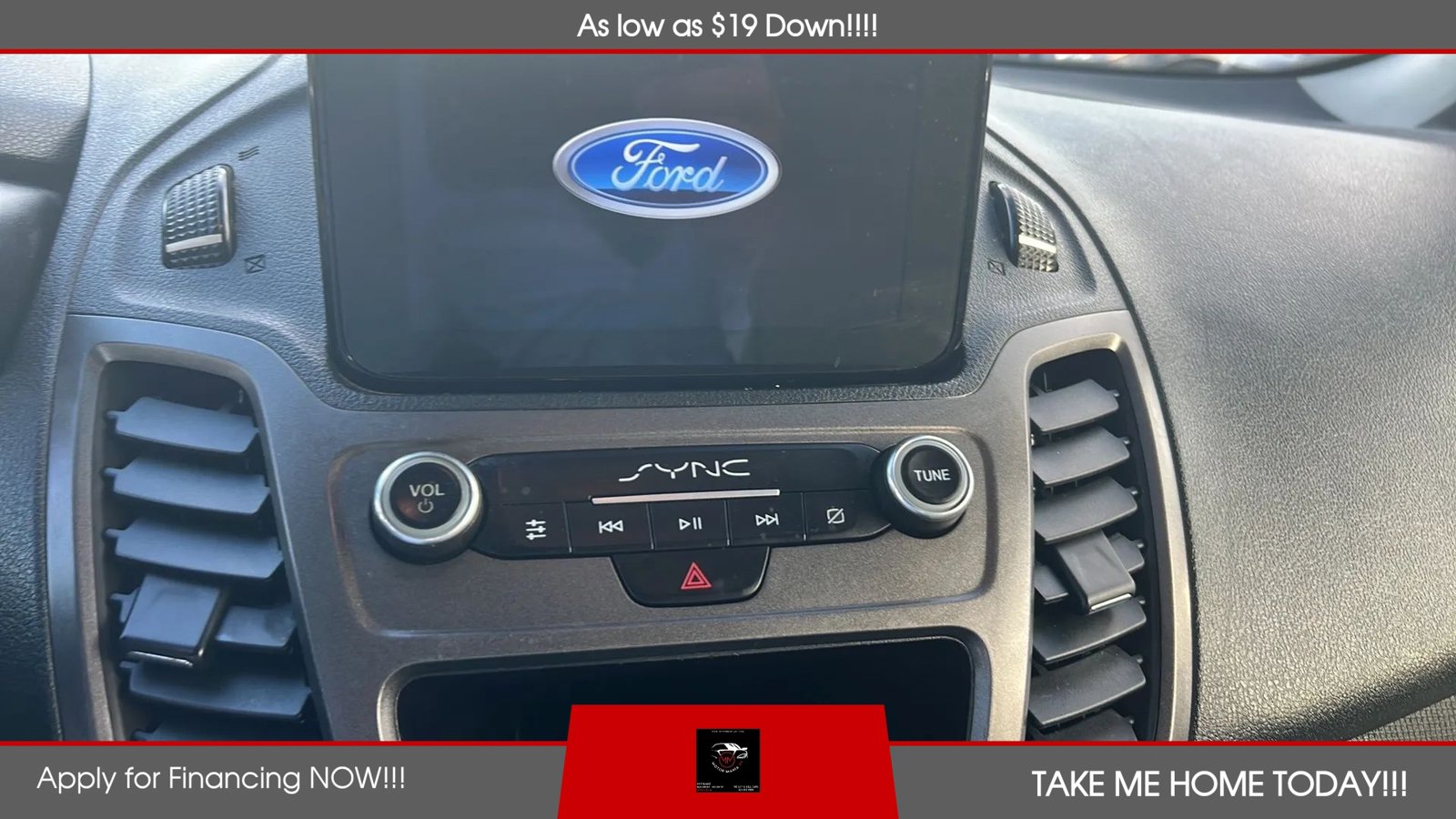 Used 2019 Ford Transit Connect XLT FWD image 16