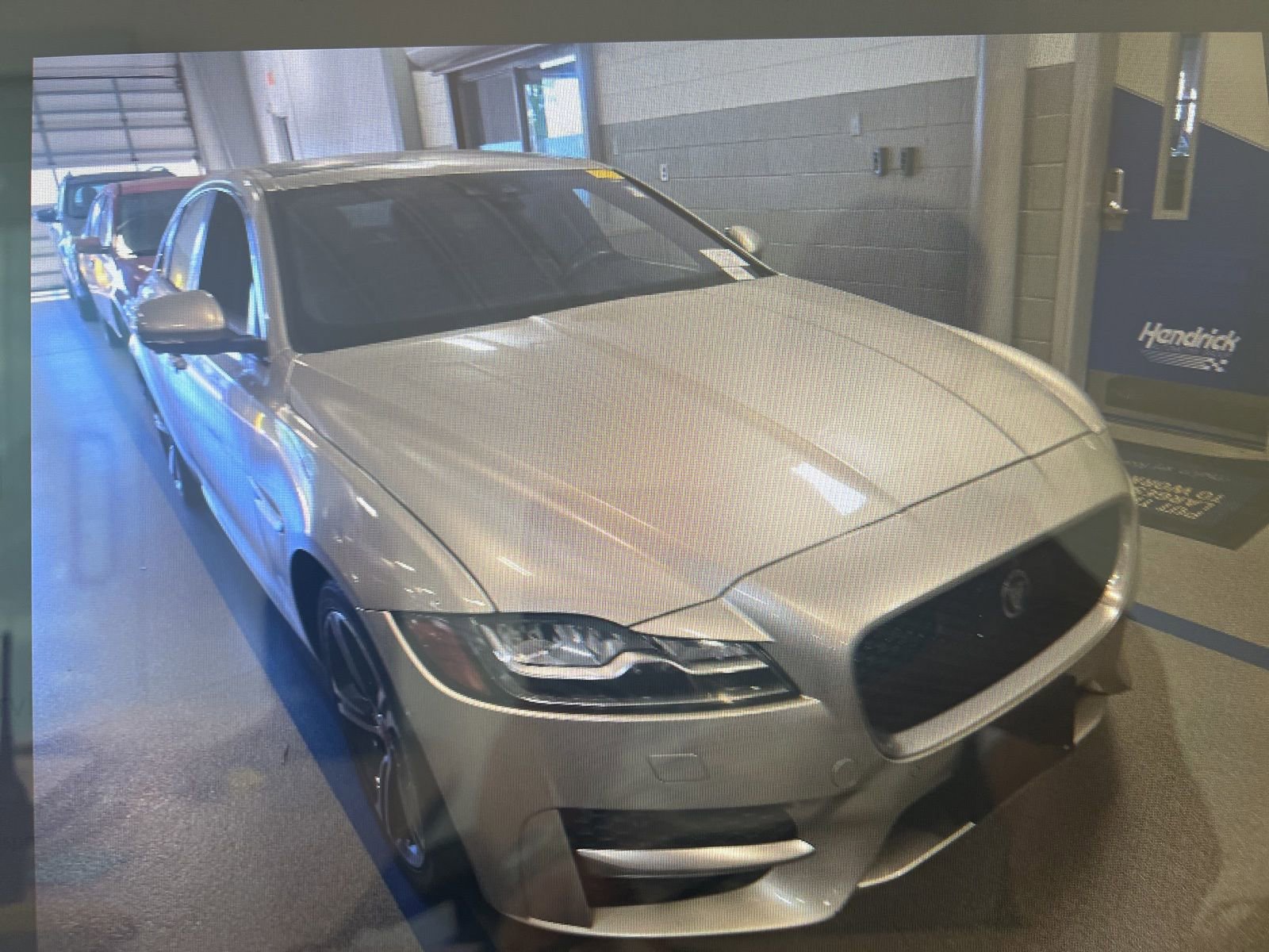Used 2017 Jaguar XF R-Sport AWD/4WD image 6
