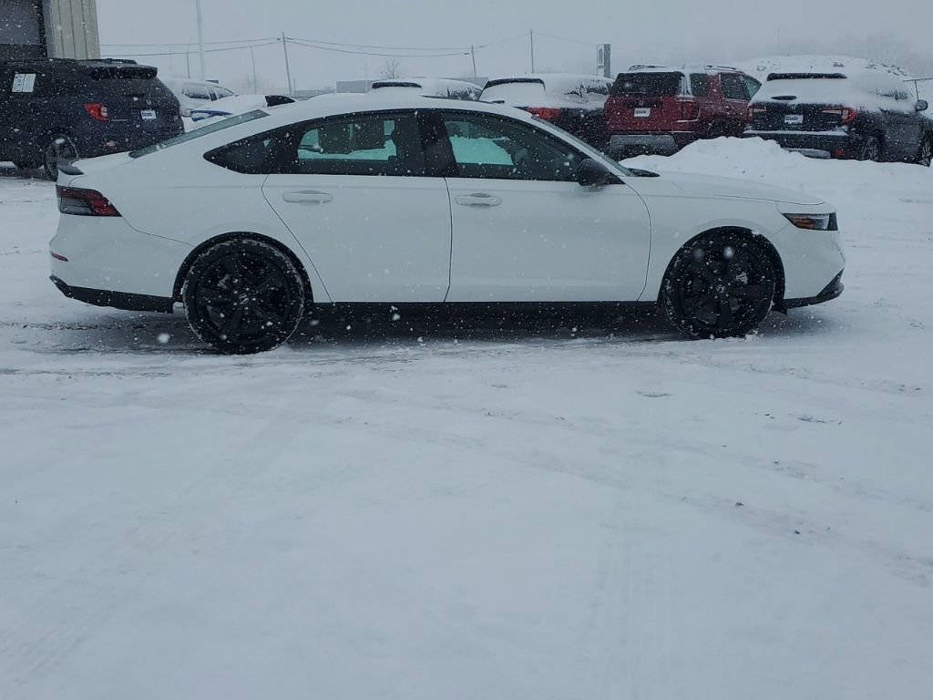 Certified 2025 Honda Accord Sport image 9