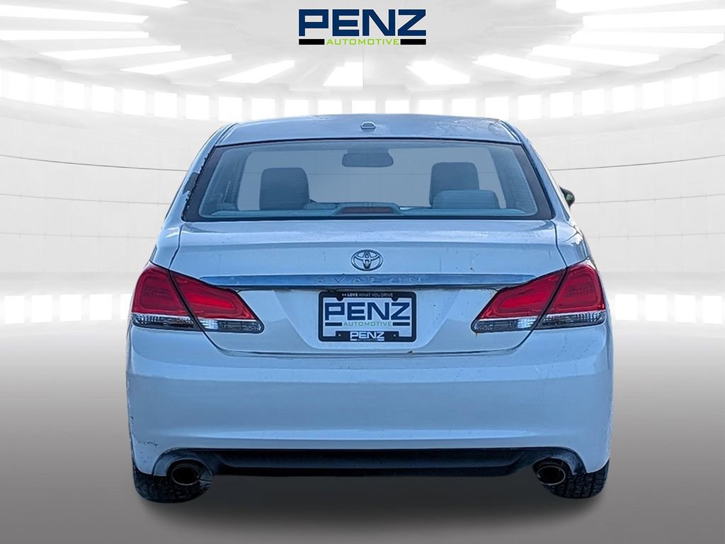 Used 2011 Toyota Avalon Limited image 6