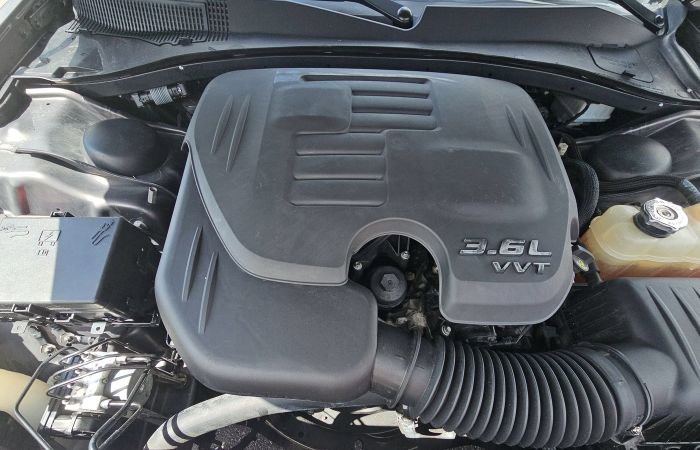 Used 2016 Chrysler 300 S w/ 300S Premium Group AWD/4WD image 30
