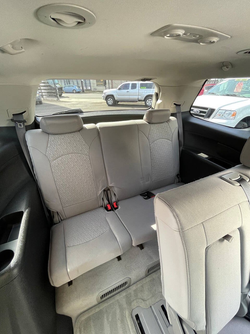 Used 2011 GMC Acadia SLE AWD/4WD image 40