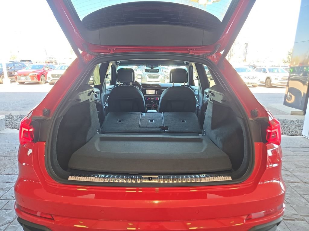 Used 2024 Audi Q3 2.0T Premium AWD/4WD image 19