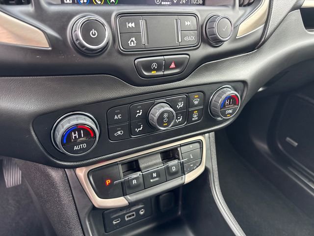 Used 2023 GMC Terrain Denali image 24