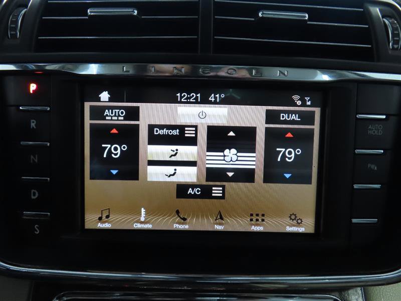 Used 2018 Lincoln Continental Select w/ Continental Climate Package AWD/4WD image 30