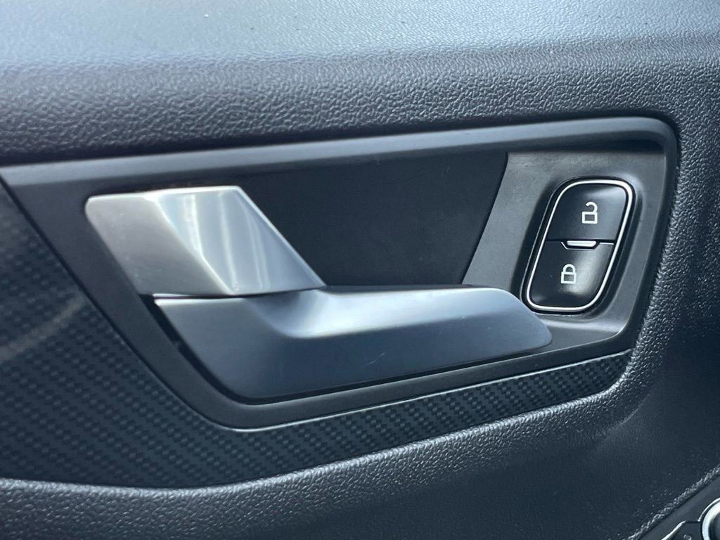 Used 2023 Ford Escape ST-Line image 13