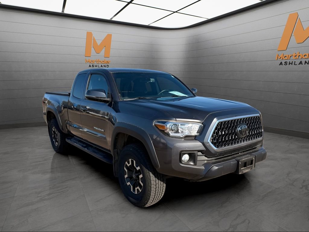 Used 2018 Toyota Tacoma TRD Off-Road w/ Technology Package image 7