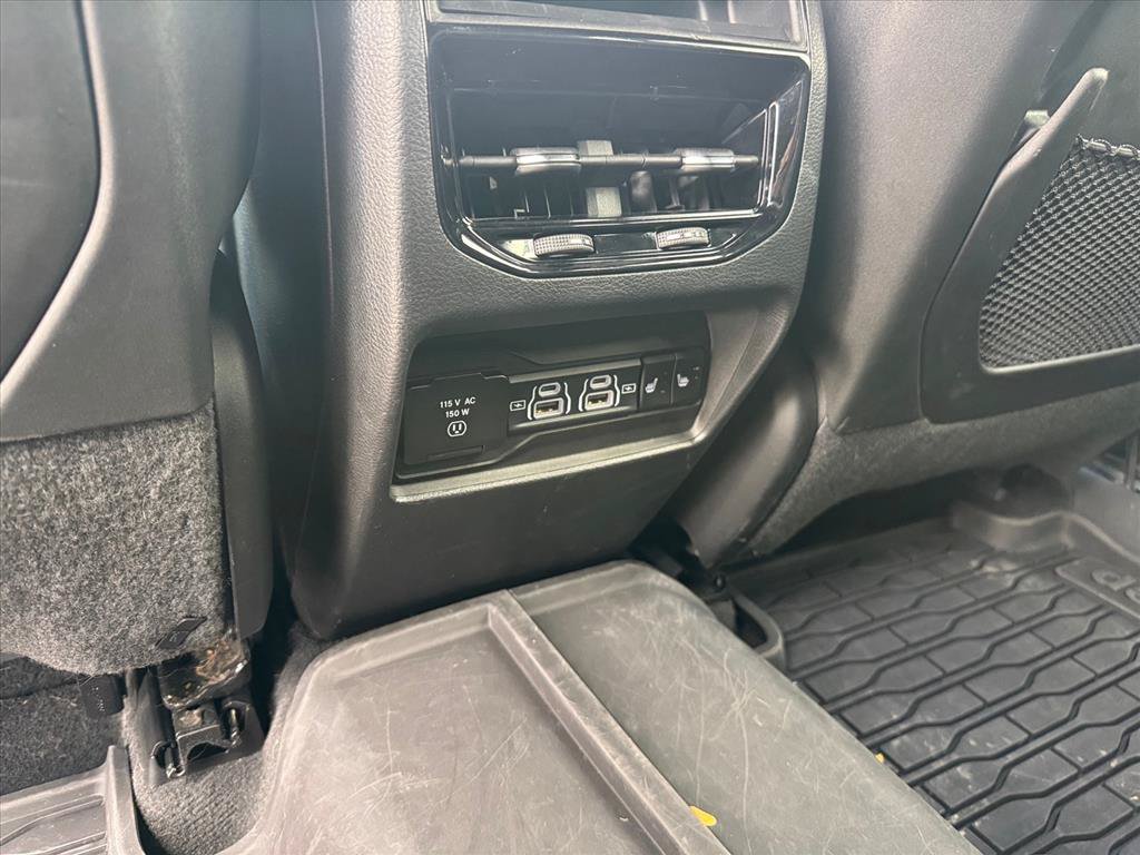 Used 2022 Jeep Grand Cherokee Trailhawk w/ Advanced Protech Group II AWD/4WD image 13