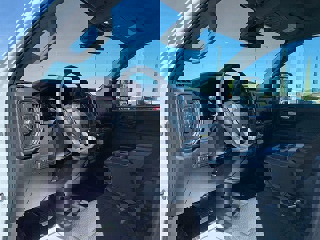 New 2025 GMC Sierra 2500 Pro w/ Convenience Package image 15