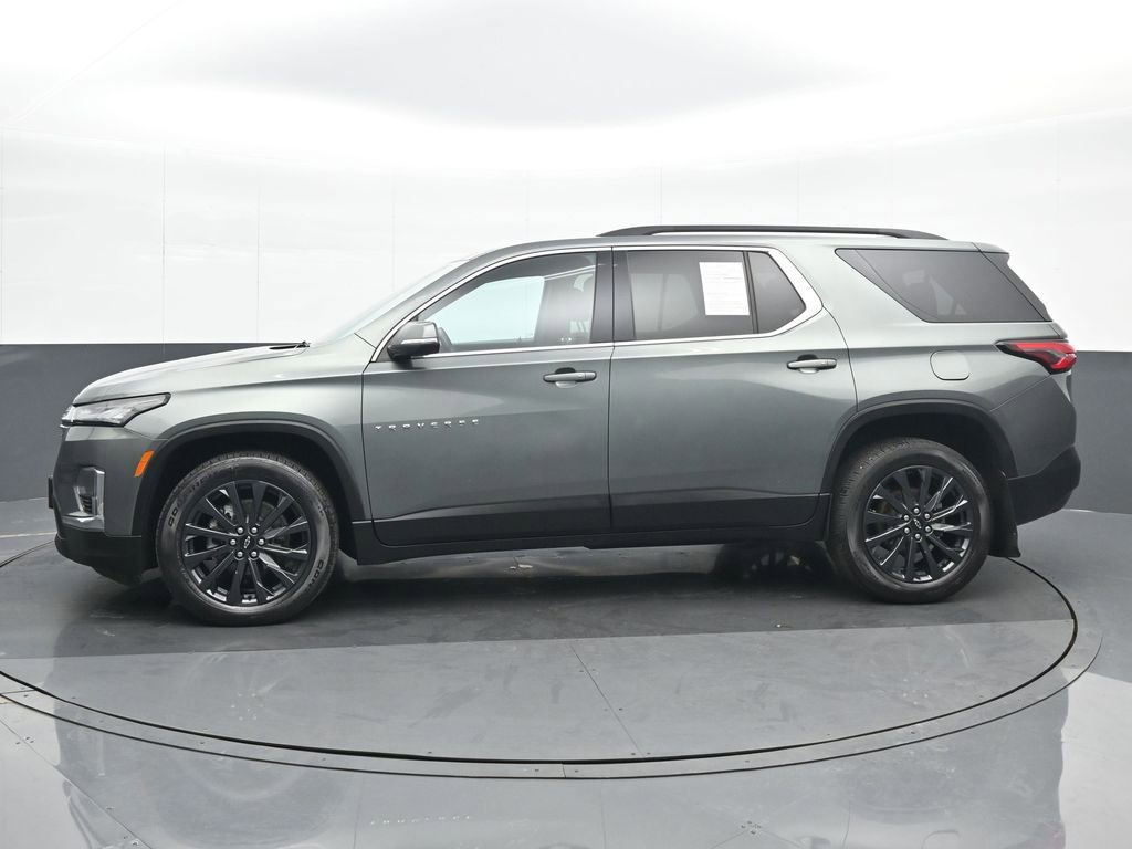 Used 2022 Chevrolet Traverse LT image 3