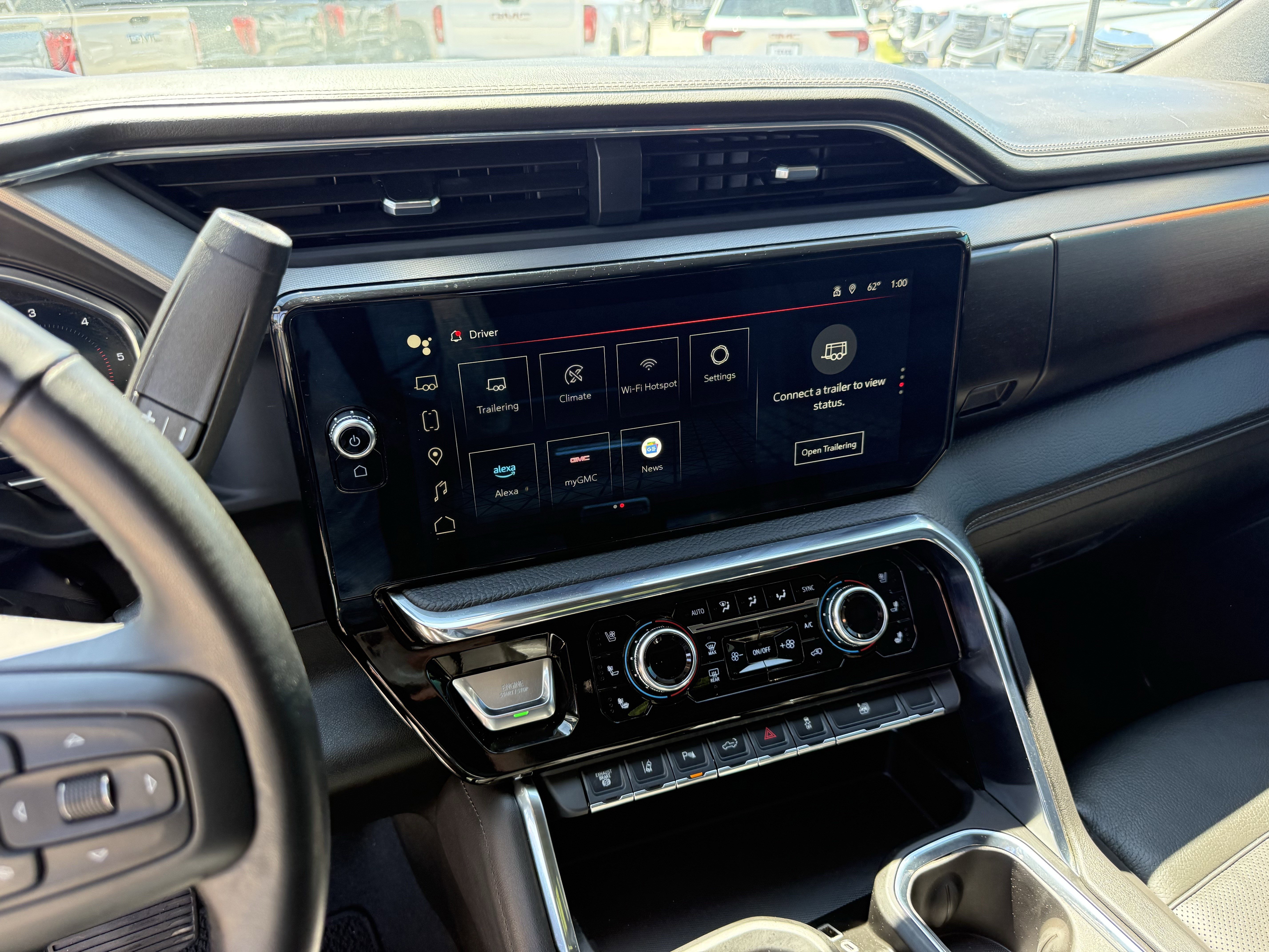 Used 2025 GMC Sierra 3500 Denali AWD/4WD image 19