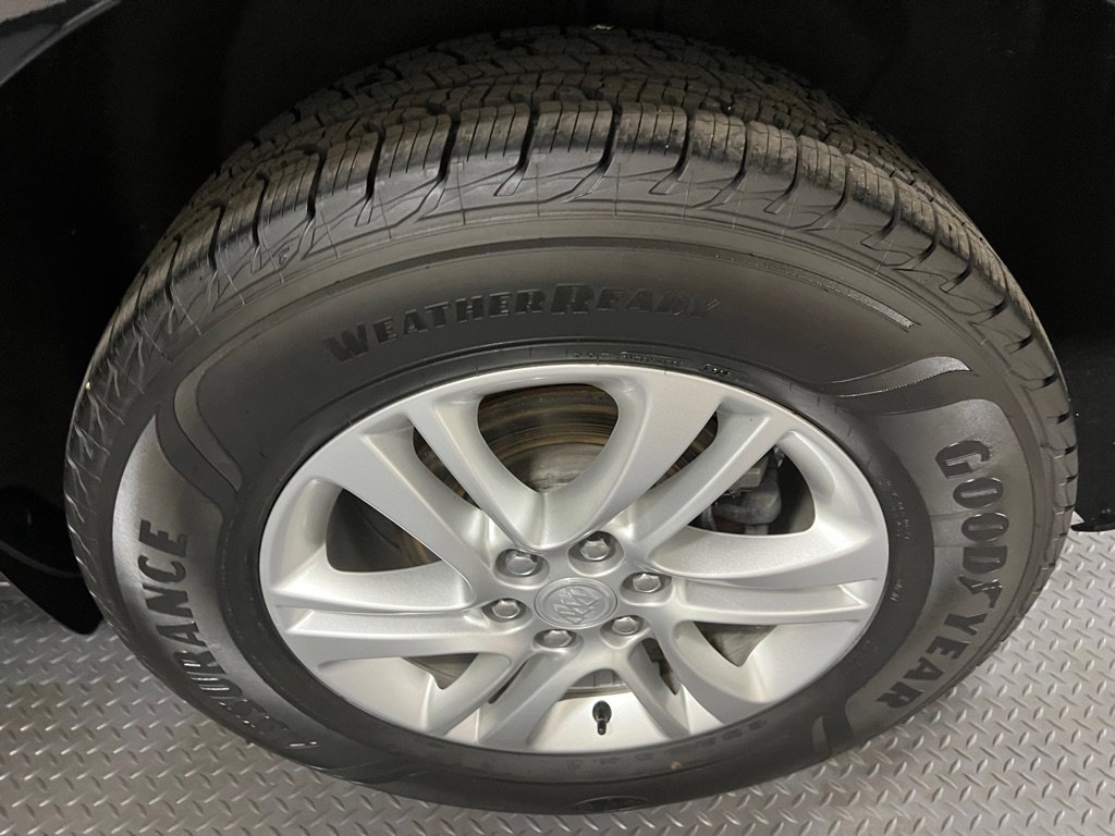Used 2018 Buick Enclave Essence image 23