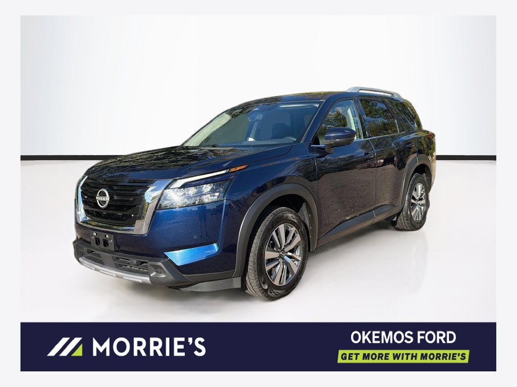 Used 2025 Nissan Pathfinder SL AWD/4WD image 1
