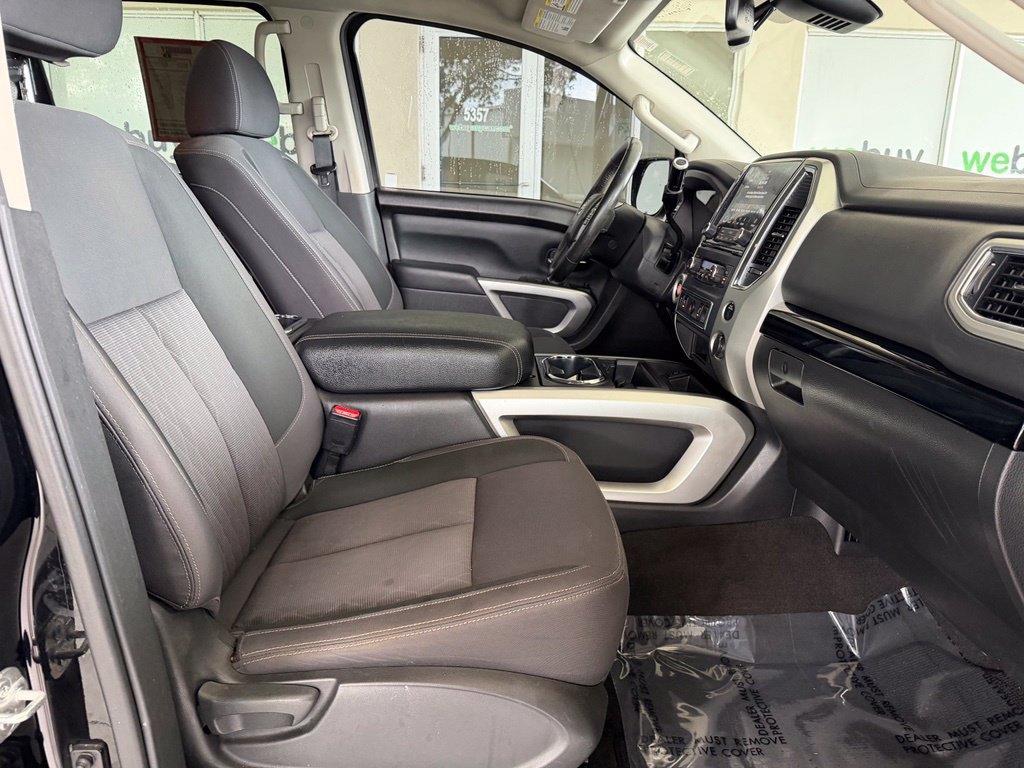 Used 2021 Nissan Titan SV w/ SV Convenience Package RWD image 26
