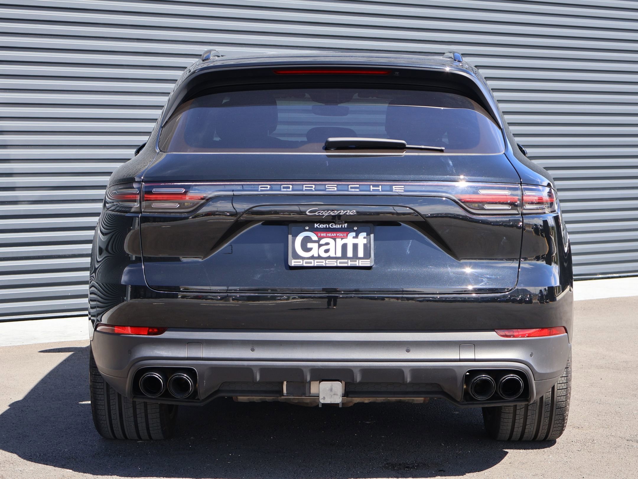 Used 2023 Porsche Cayenne Platinum Edition image 10