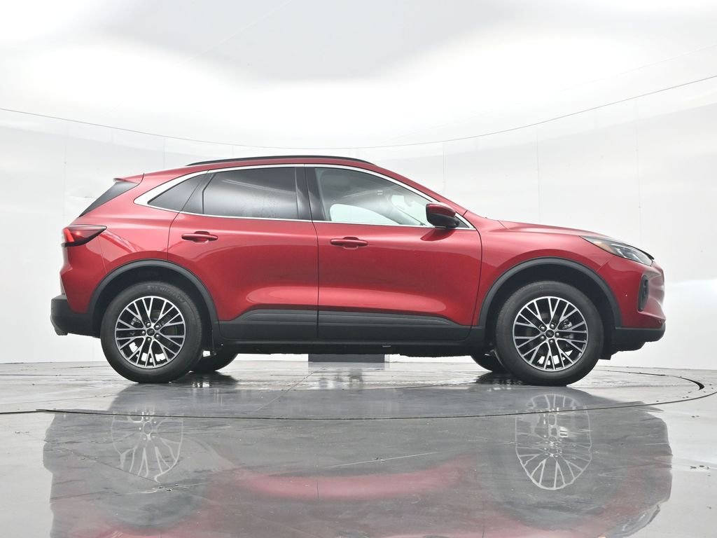 New 2026 Ford Escape SE w/ PHEV Premium Package image 37