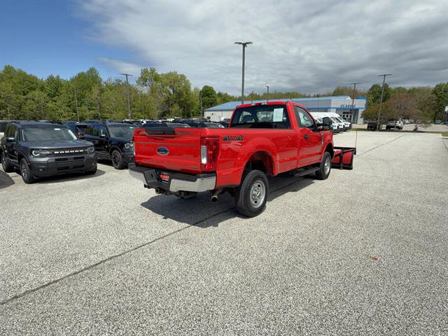 Used 2017 Ford F250 XL w/ Power Equipment Group AWD/4WD image 6