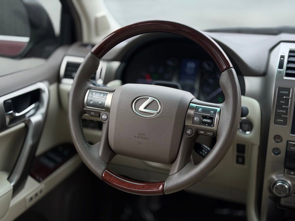 Used 2015 Lexus GX 460 Luxury image 12