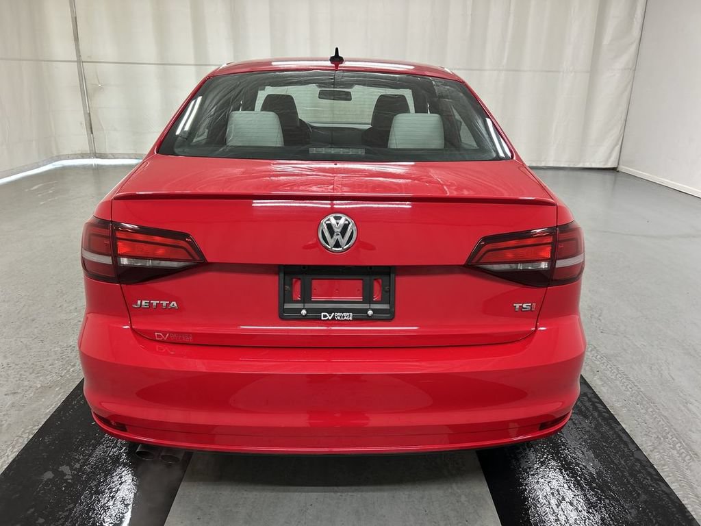 Used 2016 Volkswagen Jetta Sport FWD image 21