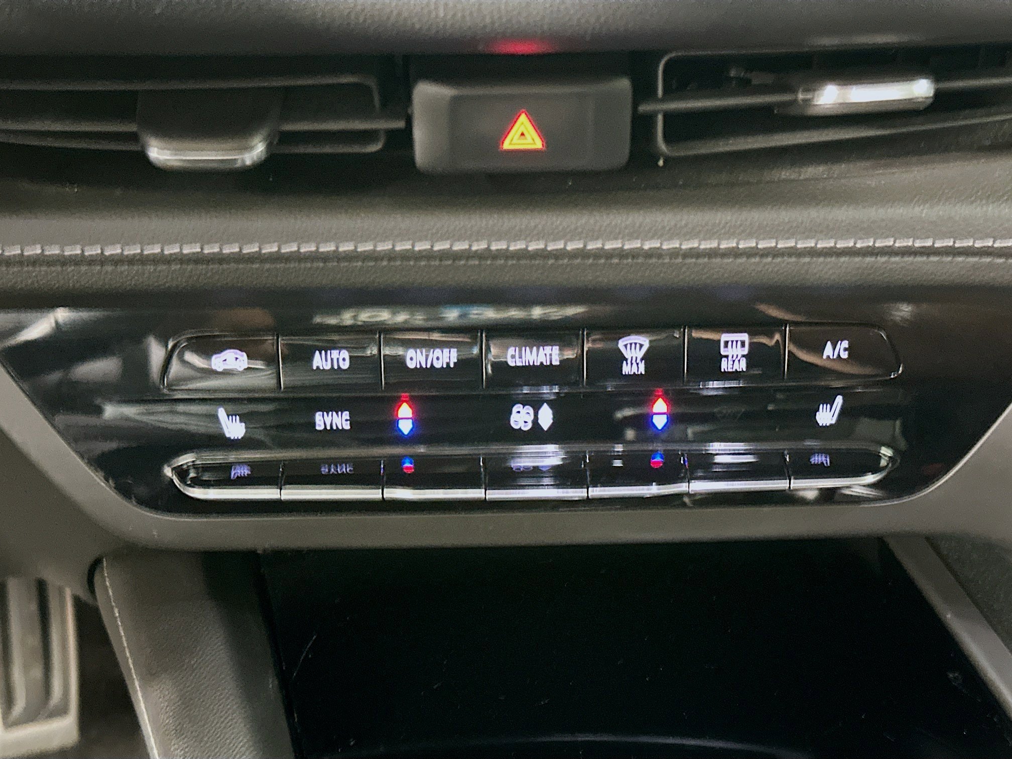 Used 2023 Buick Envision Preferred w/ Sport Touring Package image 22