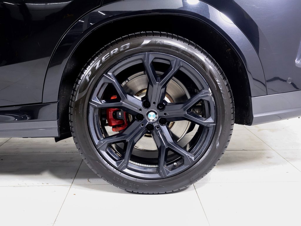 Used 2021 BMW X6 M50i image 25
