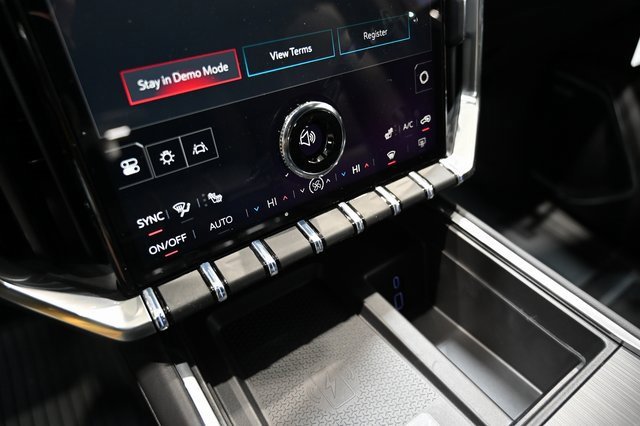 New 2026 GMC Acadia Elevation w/ Elevation Premium Package image 18