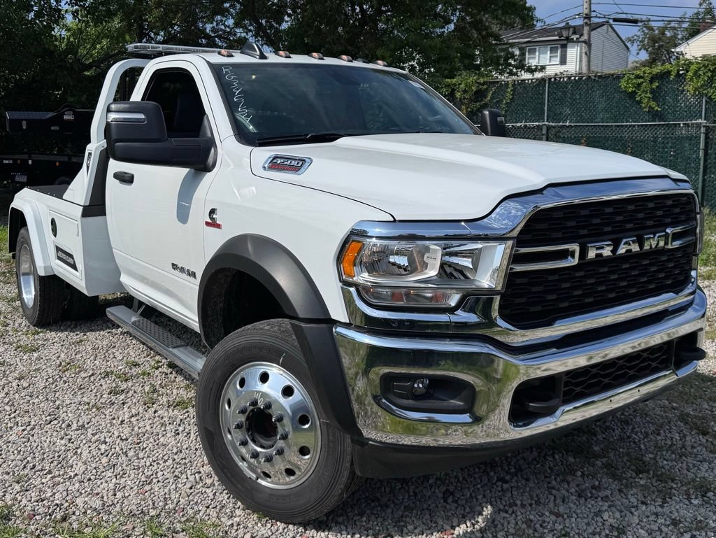 New 2024 RAM 4500 SLT w/ Quick Order Package 2YG SLT AWD/4WD image 2
