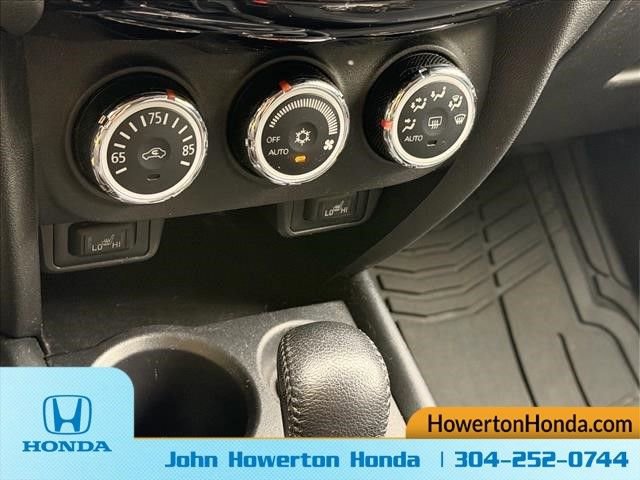 Used 2016 Mitsubishi Outlander Sport SEL AWD/4WD image 12