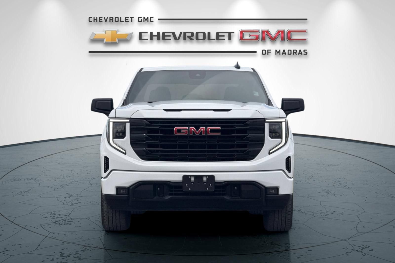 Used 2026 GMC Sierra 1500 Elevation AWD/4WD image 8