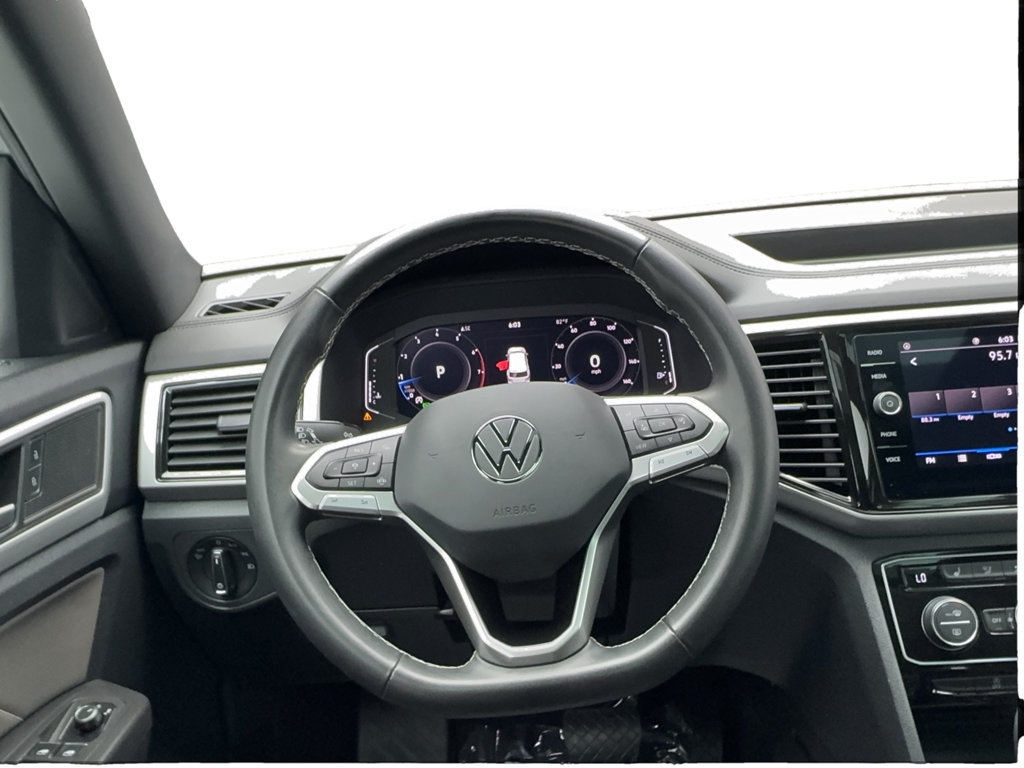 Used 2023 Volkswagen Atlas Cross Sport SE w/ Panoramic Sunroof Package FWD image 39