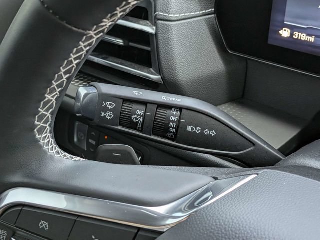 Used 2025 Chevrolet Traverse LT w/ Midnight/Sport Edition FWD image 26