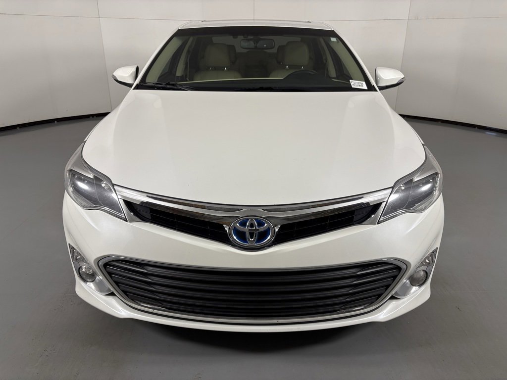 Used 2015 Toyota Avalon Limited image 3