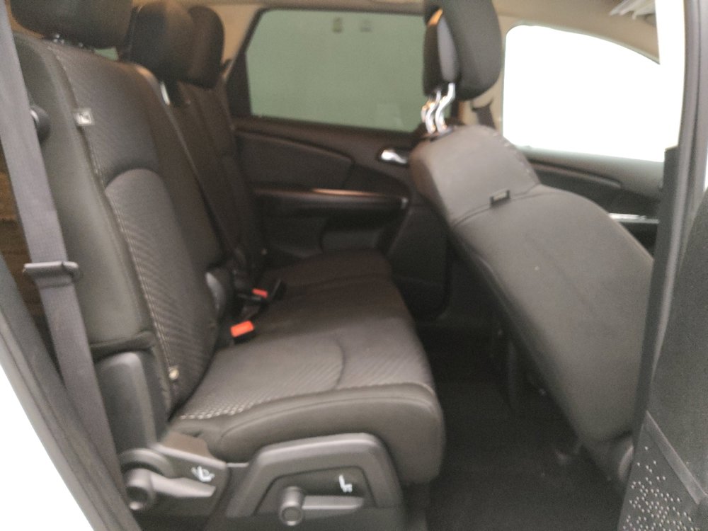Used 2020 Dodge Journey SE w/ SE Popular Equipment Group image 19