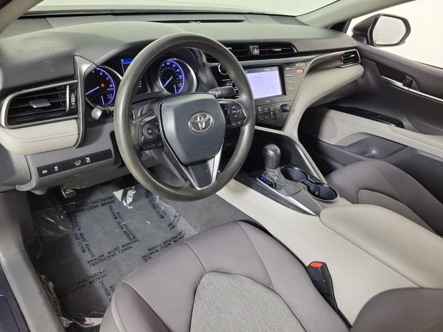 Used 2020 Toyota Camry LE FWD image 18
