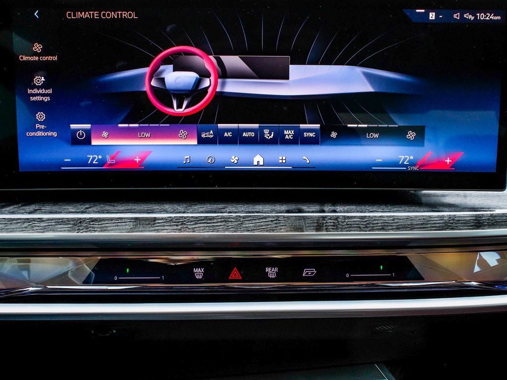 Used 2024 BMW i7 xDrive60 image 25