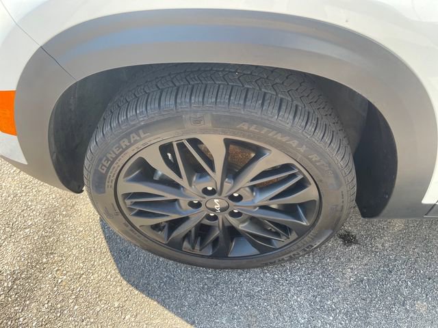 Used 2023 Kia Seltos Nightfall Edition image 6