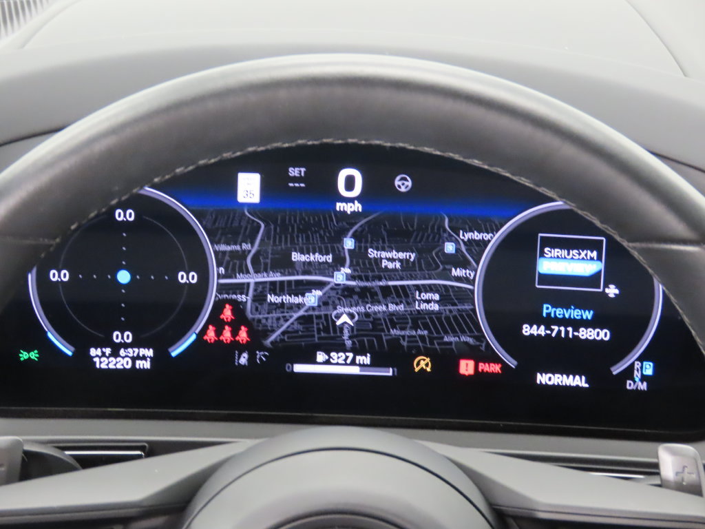 Certified 2025 Porsche Cayenne AWD/4WD image 17