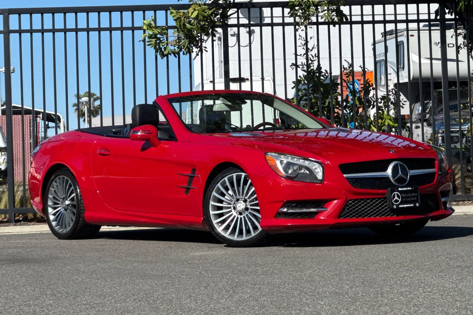 Used 2013 Mercedes-Benz SL 550 image 2