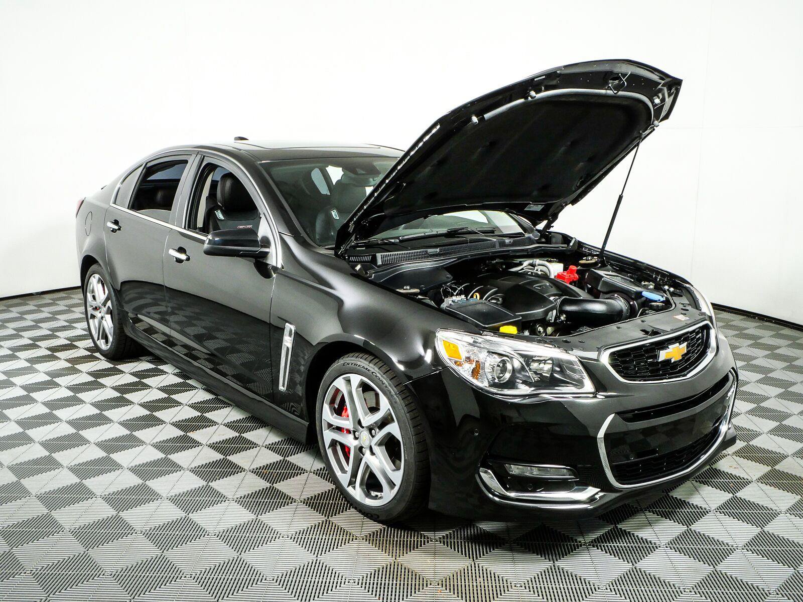 Used 2017 Chevrolet SS RWD image 34