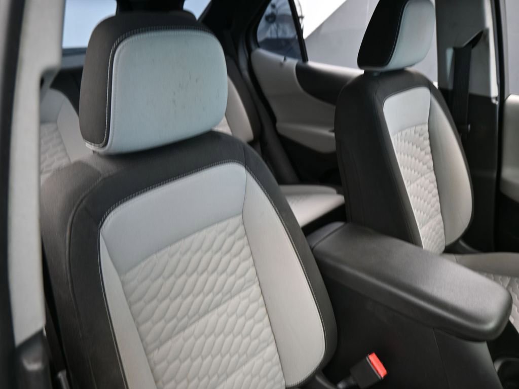 Used 2020 Chevrolet Equinox LS image 35