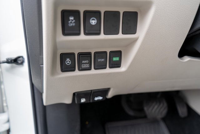 Used 2022 Nissan Rogue Sport SL w/ Premium Package image 24