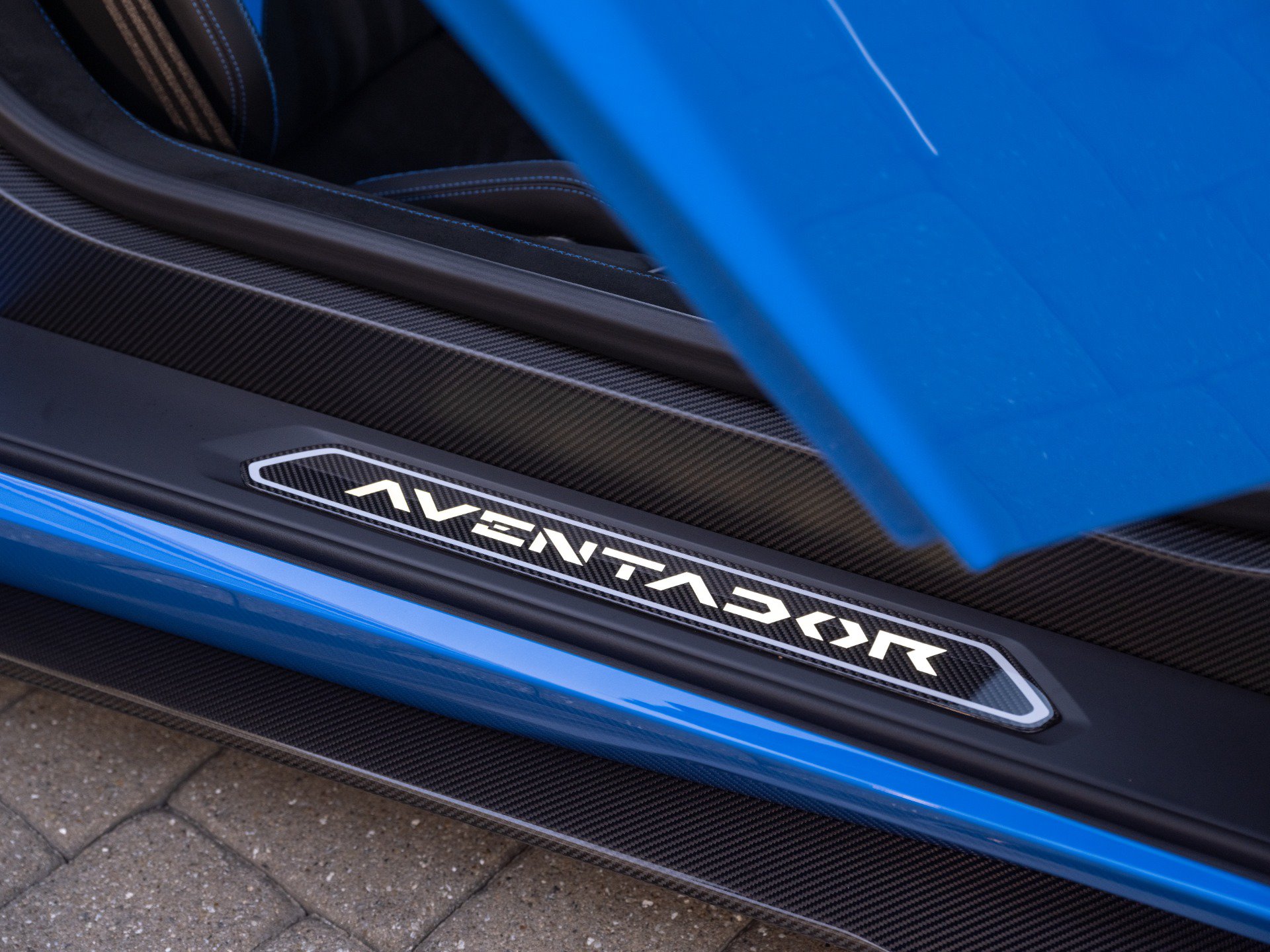 Used 2020 Lamborghini Aventador SVJ AWD/4WD image 35