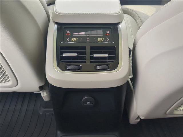 Used 2022 Volvo XC90 T8 Inscription w/ Advanced Package image 18