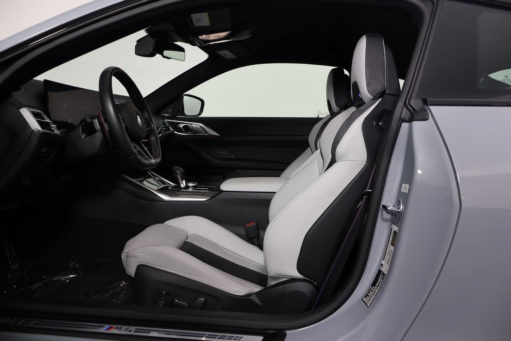 Used 2026 BMW M4 Competition RWD image 10
