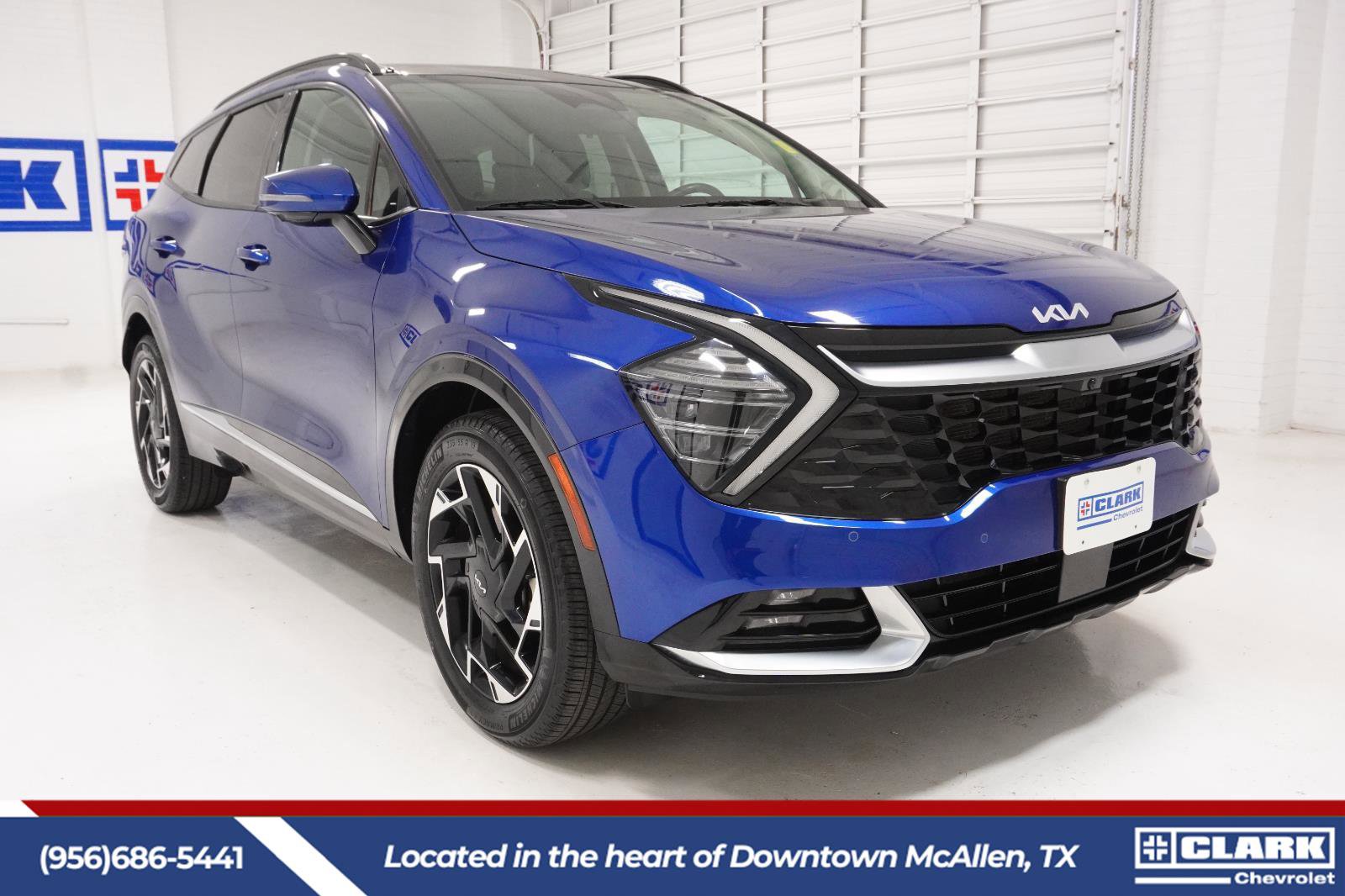 Used 2023 Kia Sportage SX image 3